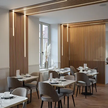 Margaux Hotel *