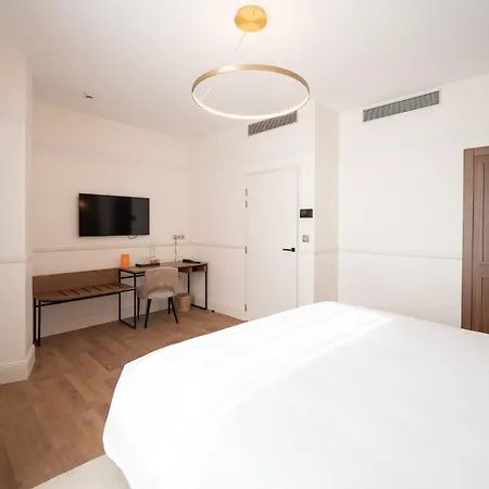 Margaux Hotel