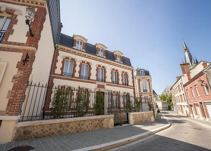 Margaux 4* إيبيرني