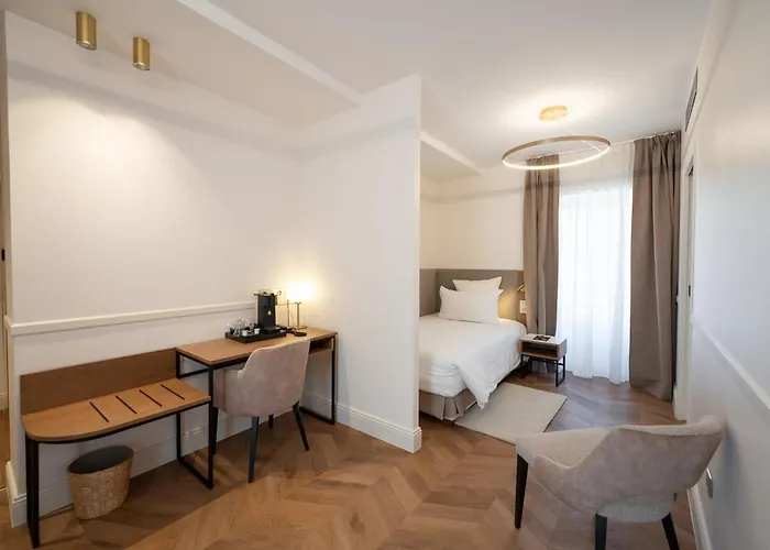 Margaux فندق إيبيرني